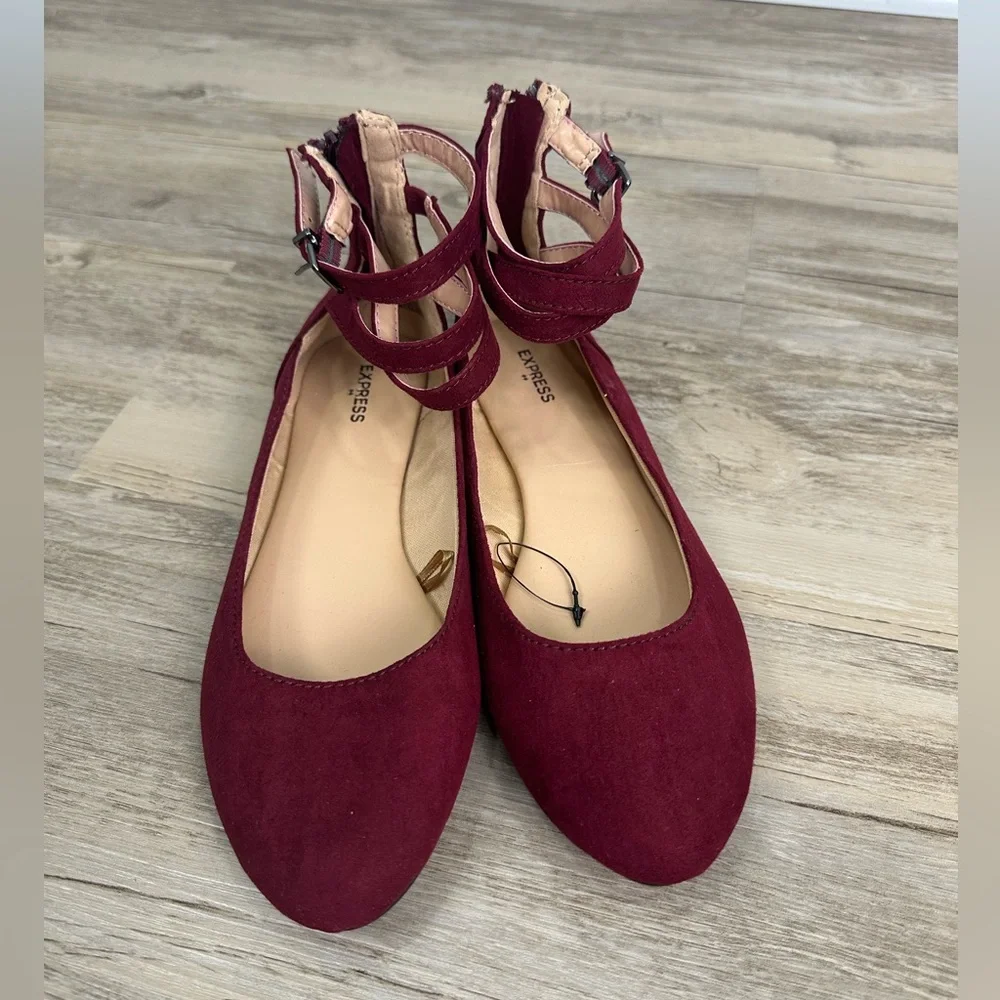 Express Ankle Ballet Flat Shoes Maroon Size 6 NWOT